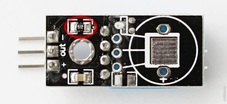 Сопротивление на фото 5,1&nbsp;кОм (512&nbsp;— 51*10sup2/sup = 5100&nbsp;Ом = 5,1&nbsp;кОм)